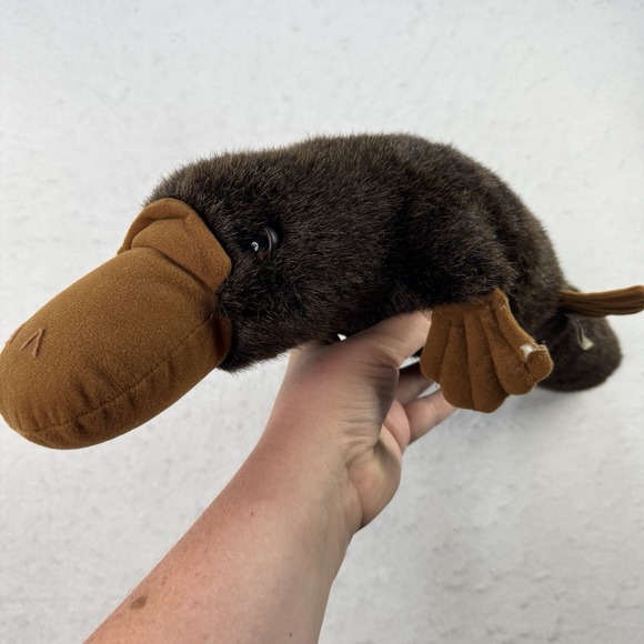 Vtg Cascade Platypus Mammal Plush Stuffed Animal Realistic Very Rare - Picture 1 of 9